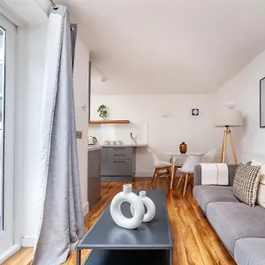  Апартаменты The Hackney Luxury Flat