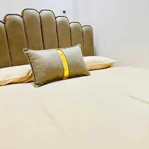 64 Hotell