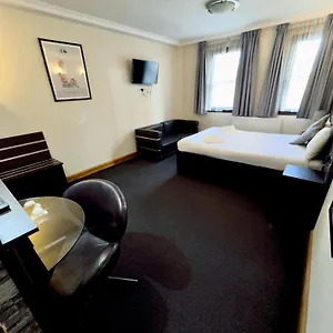 Hotel Epsilon, Londres